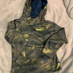 Boys Nike hoodie. Size 7